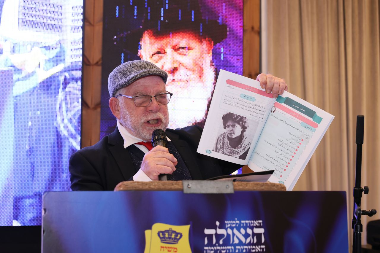 העיתונאי דוד בדין